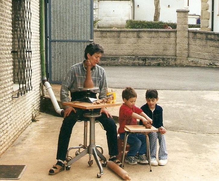 ES ESTUPENDO TENER PEQUENOS COLABORADORES.jpg